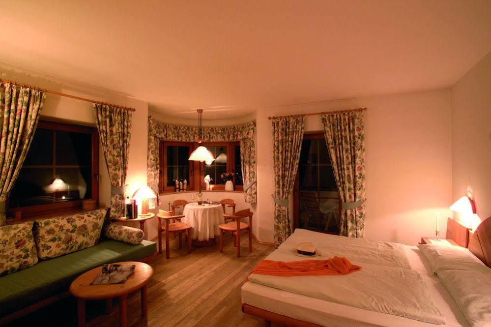 Taubers Bio Vitalhotel Kiens Dış mekan fotoğraf